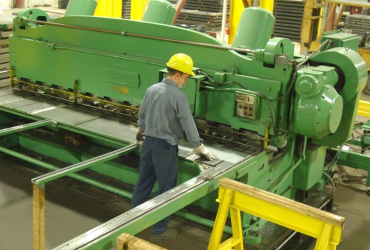 Slitting process in a metal facility